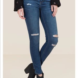 NWT francescas jeans suzette knee slit jeans 28
